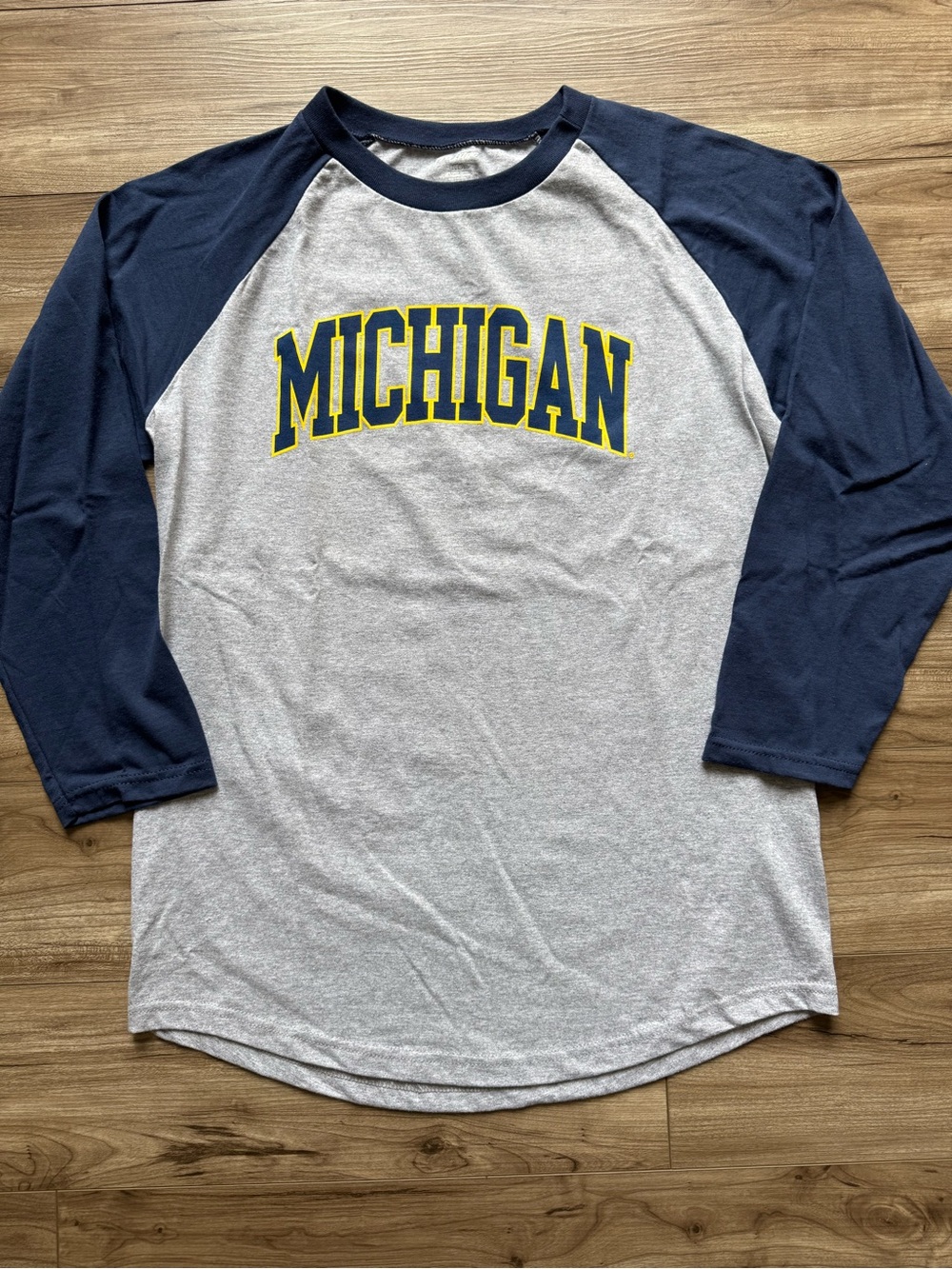 University of Michigan raglan t-shirt grey navy blue 3/4 length sleeves size L - Picture 1 of 7